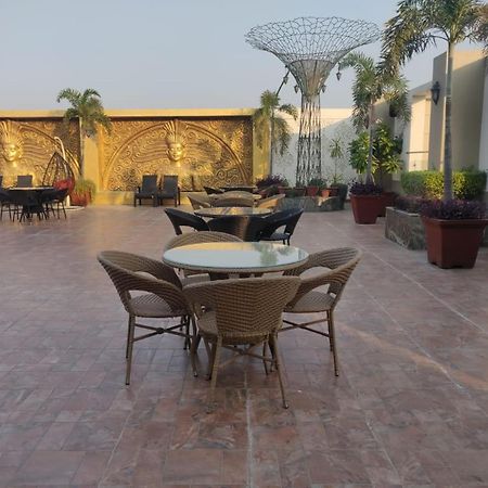 Hotel Casaya Inn Chinhat Luaran gambar