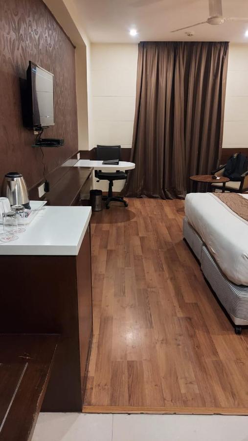 Hotel Casaya Inn Chinhat Luaran gambar