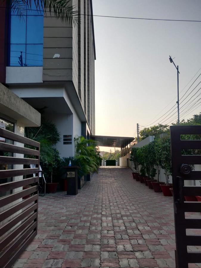 Hotel Casaya Inn Chinhat Luaran gambar