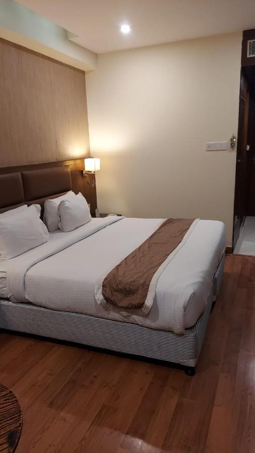 Hotel Casaya Inn Chinhat Luaran gambar